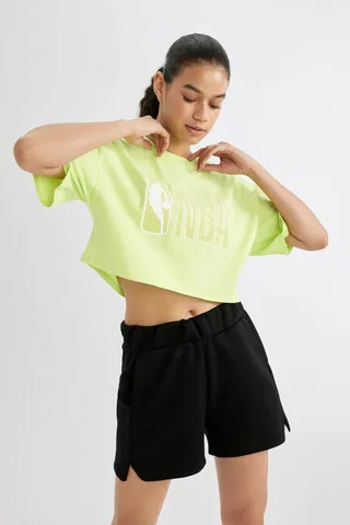 Defactoتیشرت آستین کوتاه Fit Nba Wordmark Oversize Fit Crew یقه B9976ax24sm