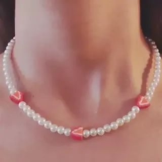گردنبند توت فرنگی و مروارید