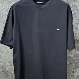 تیشرت پنبه مشکی باکسی تامی محرمی۱٠٠۸