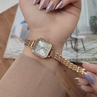 ساعت مچی زنانه ظریف هانگری صفحه مربع