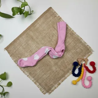 جوراب شلواری نوزادی طرح قلبی تو حوله ای صورتی رنگ