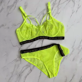 ست شورت و سوتین توری زنبوری هارنس دار yeni842