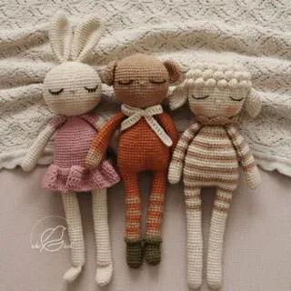 عروسک بافتنی