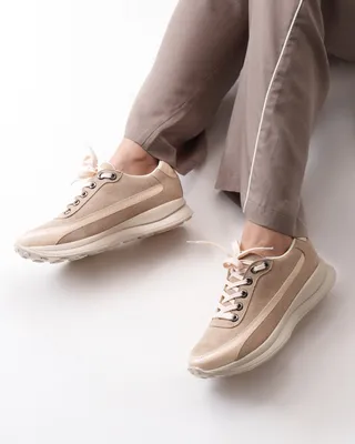 کفش اسپرت زنانه مدل Stradivarius Sneakers - SKC0128