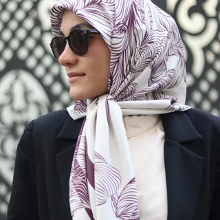 روسری پرسا زرشکی(سیااسکارف)