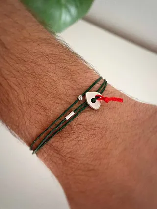 دستبند لاکی دکمه