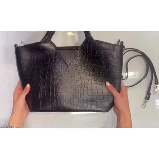 کیف دستی و دوشی فقط :مشکی
 60