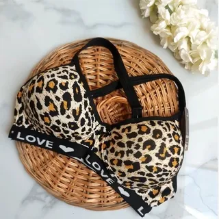 نیم تنه کش اسپرت love طرحای متنوع غرفه آنینازپوش 