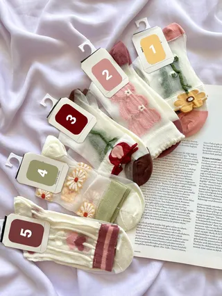 جوراب شیشه ای گلدار B