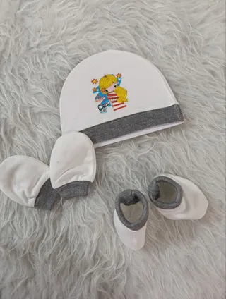 ست کلاه و پاپوش و دستکش طرح ۵