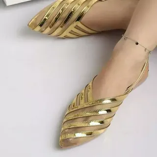 صندل شیک مشکی کرم سفید طلایی نقره ای براق زنانه دخترانه کفش پاپوش بابت ونس مجلسی طبی روفرشی رو فرشی سبک طبی تخت راحت پنج