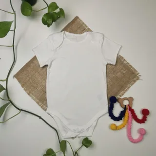 بادی نوزادی آستین کوتاه طرح جلوبسته سفید رنگ