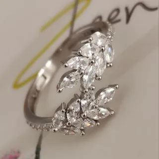 0029. انگشتر نقره مدل سنبل