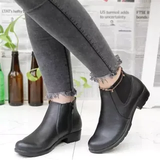 نیم بوت زنانه بغل کش النا بوت زنانه بغل کش 