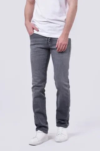 شلوار جین اسلیم