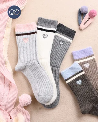 جوراب پشمی گلدوزی 000689