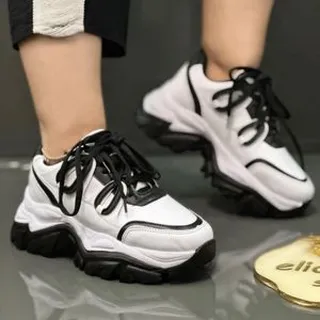 کفش اسپرت زنانه سفید مدل گوشواره ای