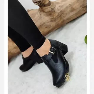 کفش زنانه طبی 