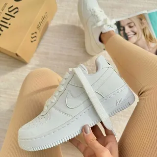 کتونی نایک ایرفورس زنانه دخترانه کفش ونس ایر فورس نایکی nike مشکی سفید لژدار لژ دار بندی شیک رانینگ ورزشی سبک نرم راحت