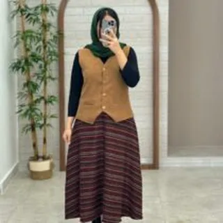 ست جلیقه دامن آذر نسکافه ای(زرشکی سبز)