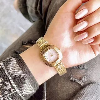 ساعت مچی زنانه اورجینال بند استیل موتور ژاپن دارای 6 ماه گارانتی موتور Scottie
