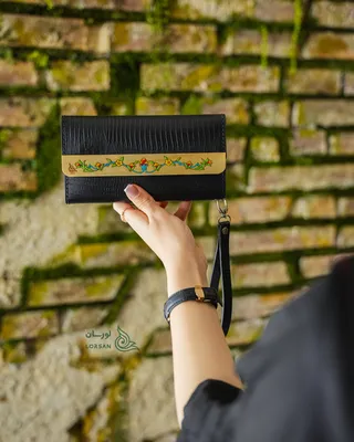 کیف پول نیلوفرانه