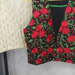 وست گلدوزی  و شومیز.