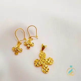 نیم ست طلا چهار گل یکتاخواه