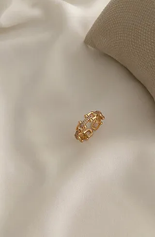 انگشتر تیفانی دور نگین