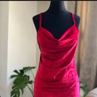 پیراهن مخمل زنانه