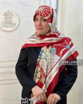 روسری ابریشم ژاکارد وارداتی قرمز R7737