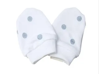 دستکش نوزادی طرح  little kitty  دانالو  Danaloo