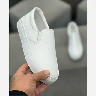ونس ساده چرم مشکی و سفید لژدار زنانه دخترانه کفش کتونی اسپرت اسپورت شیک طبی لژ دار ورزشی پیاده روی سبک راحت راحتی 