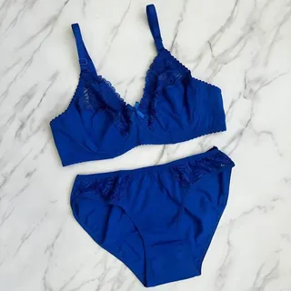 ست شورت و سوتین نخی فنردار yeni803