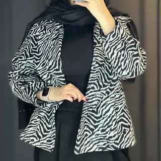 ست پرفروش کت وشلوار زنانه مروه مدل ایزد