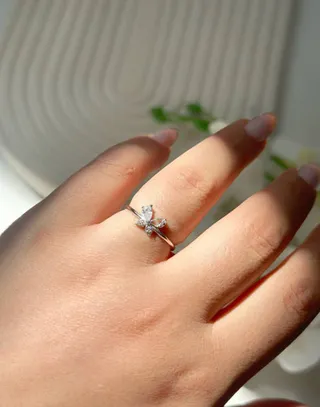 ۰۲۰۲. انگشتر نقره مدل پروانه خیال