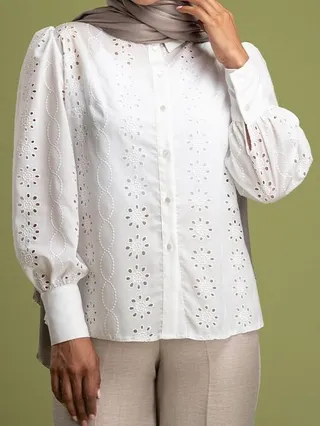 شومیز زنانه خامه دوزی تابستانی یقه مردانه آستین بلند آرمینا سفید