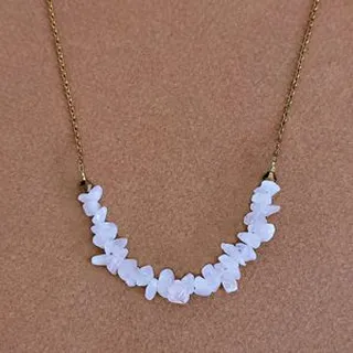 گردنبند زنانه مدل مینیمال سنگ رز کوارتز