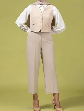 جلیقه زنانه کرپ دیپلمات کلاسیک کوتاه مانا کرم