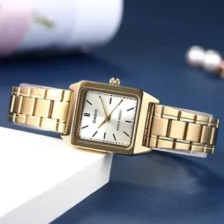 ساعت مچی زنانه کاسیو کلاسیک casio classic white بنداستیل طلایی صفحه نمایش سفید کد 9413