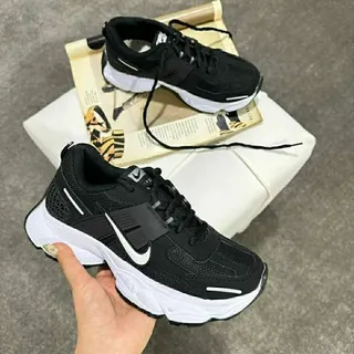کتونی نایک مشکی سفید کرم زنانه دخترانه کفش ونس نایکی NIKE لژدار لژ دار ورزشی  رانینگ چرم طبی سبک راحت راحتی کرمی بیستشش