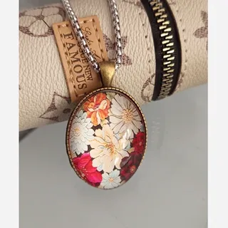 گردنبند گل رزینی 