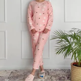 ست بلوز شلوار حوله ای طرحدار زنانه