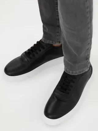 کفش کتانی و اسپرت مردانه مشکی پیرکاردین