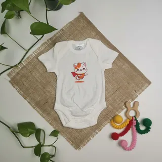 بادی نوزادی پسرانه آستین کوتاه برند twins طرح روباه نارنجی رنگ – 3-6 ماه