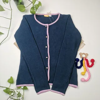 ژاکت بافت دخترانه آستین بلند برند pepperts طرح دکمه دار سرمه‌ای رنگ – 8 تا 10 سال