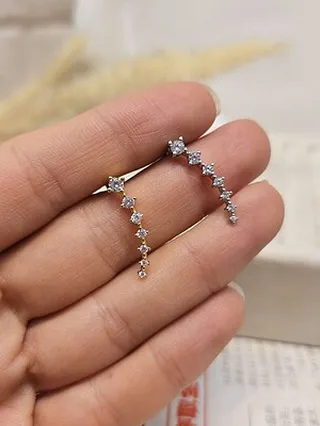 پیرسینگ گوش خطی