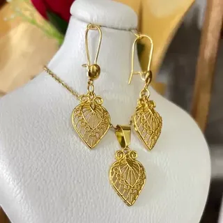 نیم ست زنانه طرح طلا 102