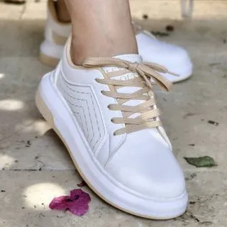 کتونی مک کویین سفید کرم ۳۳۰۰۰۳۹۹