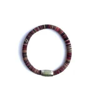 دستبند طرح گلیم سرخ